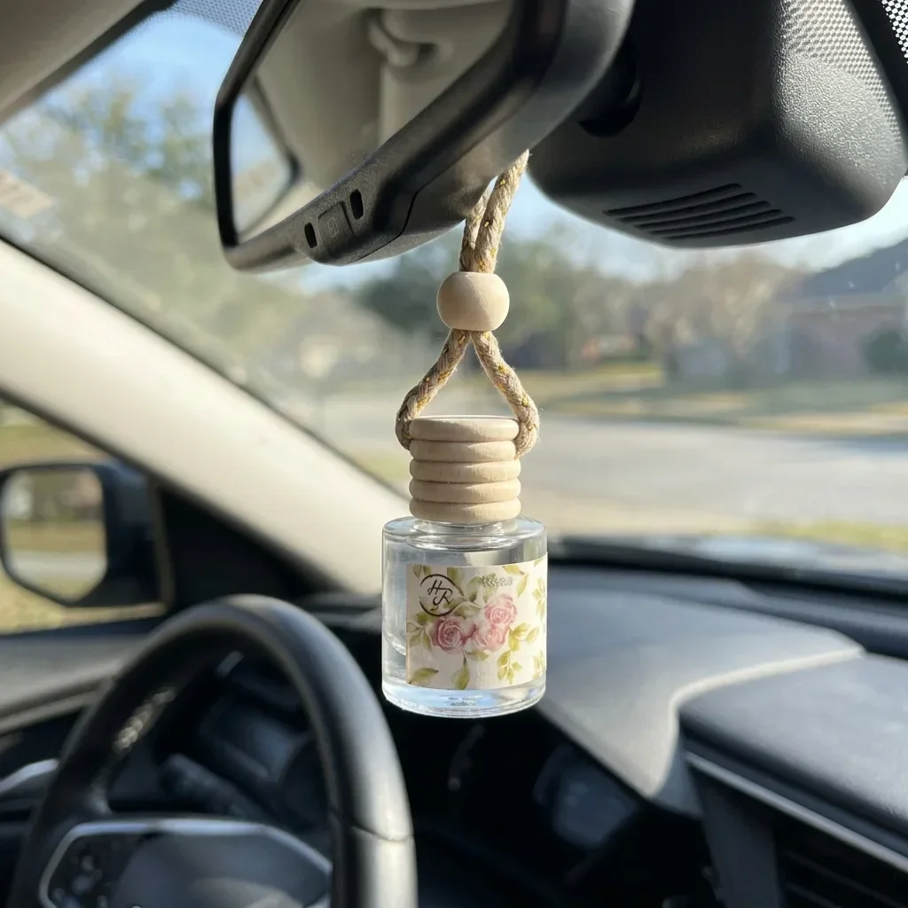 Home Fragrance Options - ขวดแก้วขนาดเล็กสำหรับแขวนในรถยนต์ น้ำหอมปรับอากาศในรถยนต์ที่มีกลิ่นหอมยาวนาน ของตกแต่งรถยนต์ มีให้เลือก 64 กลิ่น